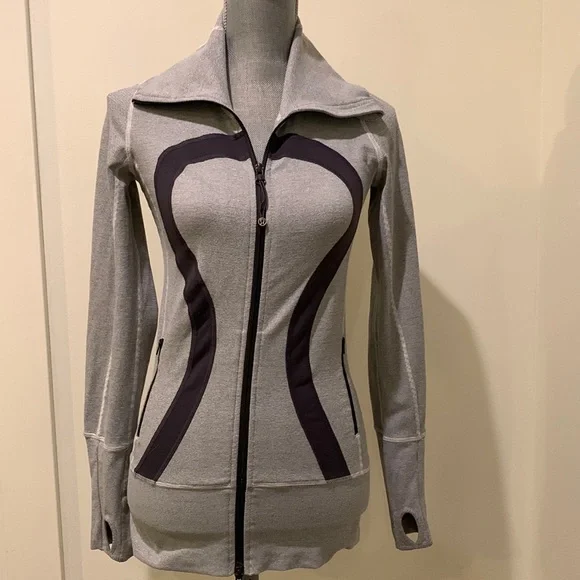 Lululemon jacket - Picture 1 of 8
